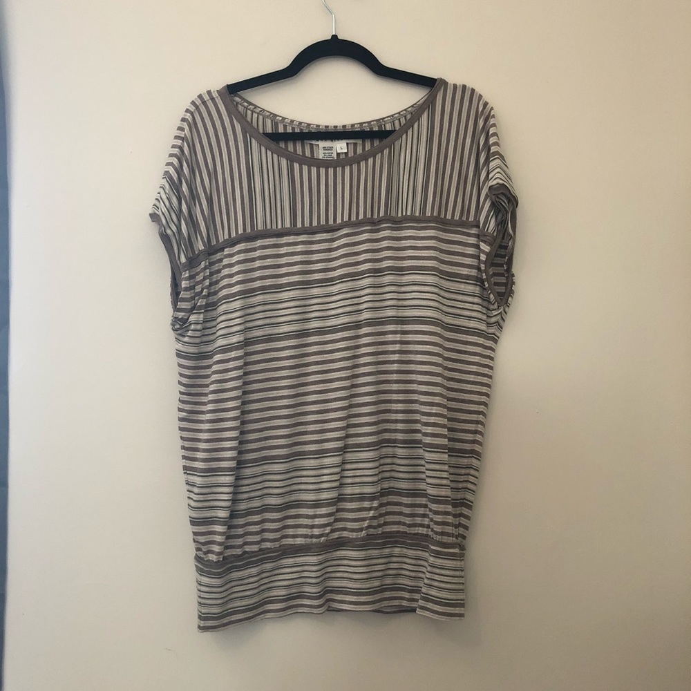 Max Studio Stripped Knit Top Size Large